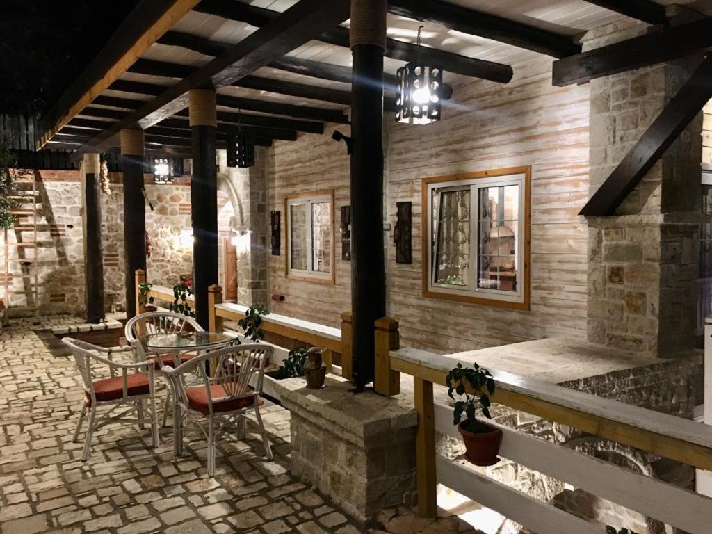 Rahoni Park & Suites Dhërmi Extérieur photo