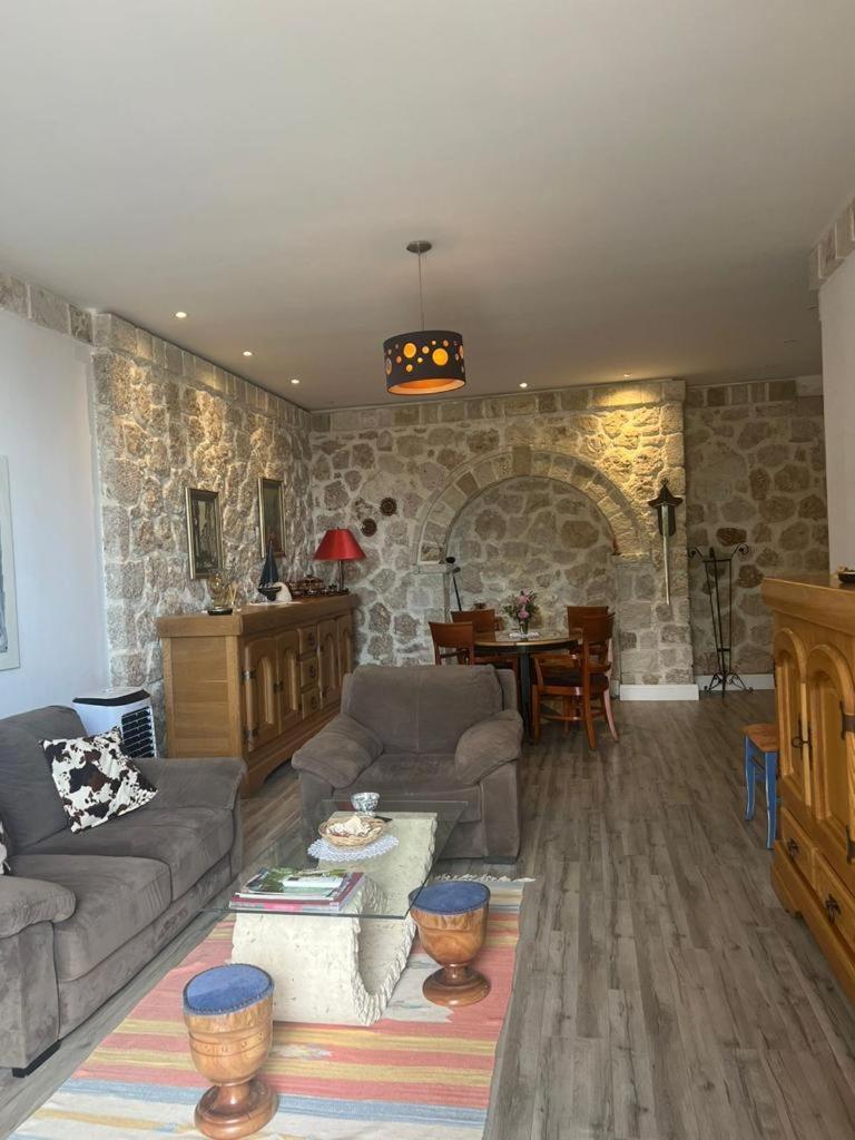 Rahoni Park & Suites Dhërmi Chambre photo