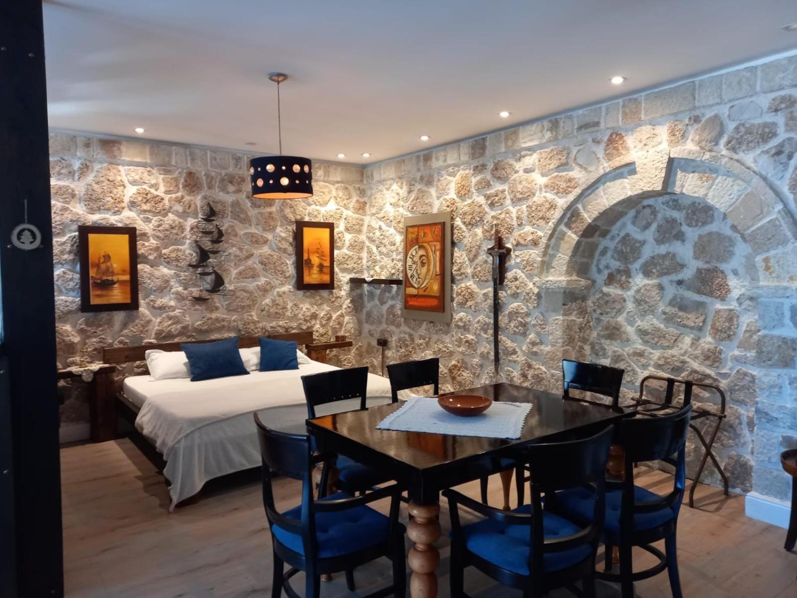 Rahoni Park & Suites Dhërmi Extérieur photo