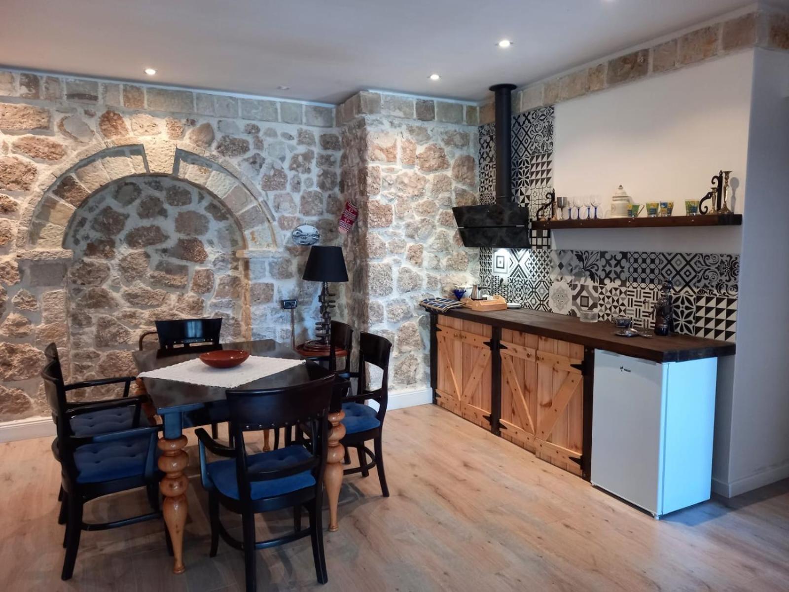 Rahoni Park & Suites Dhërmi Extérieur photo
