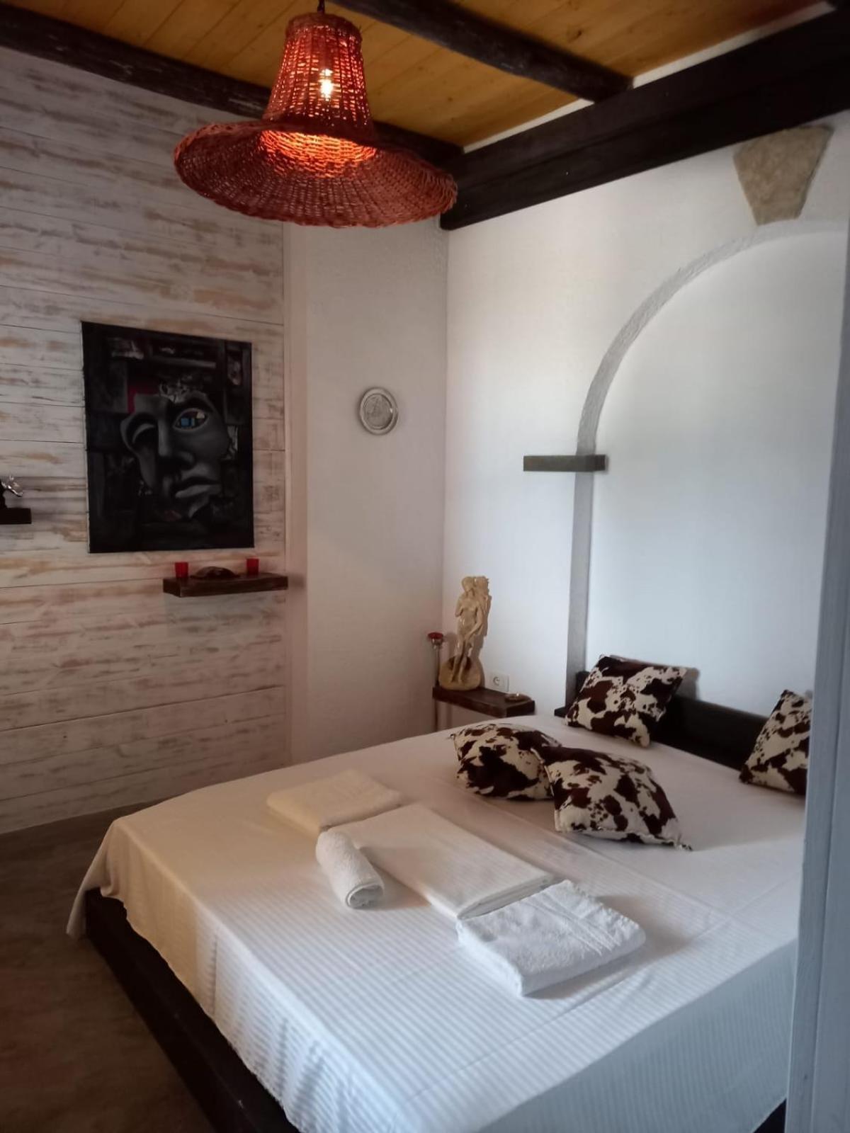 Rahoni Park & Suites Dhërmi Extérieur photo